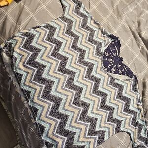 BONGO Plus Blue and Cream Knit Top